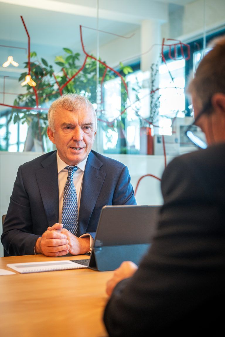 Interview Dieter Hengl (Vorstand Bank Austria) und Claus Jesckko