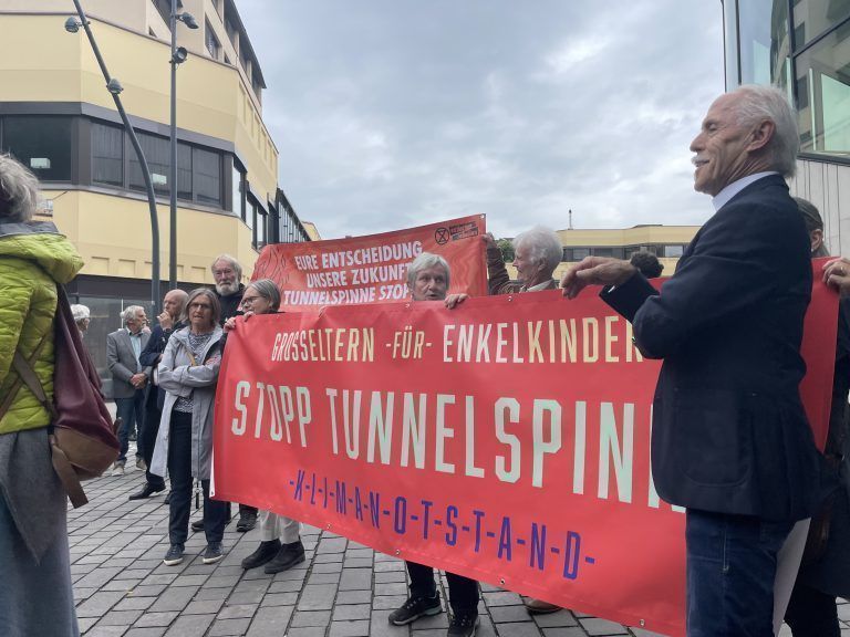 Protest Tunnelspinne Sondersitzung Stadtvertretung Feldkirch