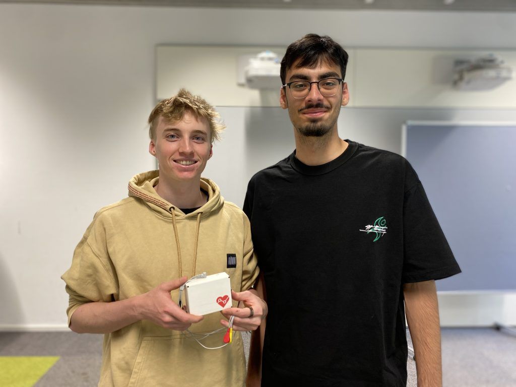 Vorarlberger Maturanten bauten Mini-EKG als Diplomarbeit