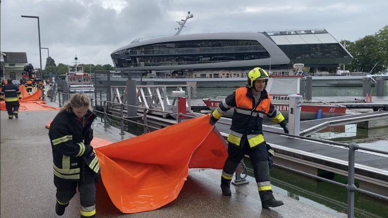 Hochwasser am Hafen Bregenz
