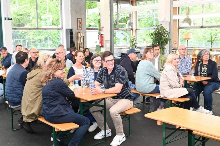 Kürzlich fand das "Anrainer(innen)brückenfest" statt. - © Andrea Fritz-Pinggera