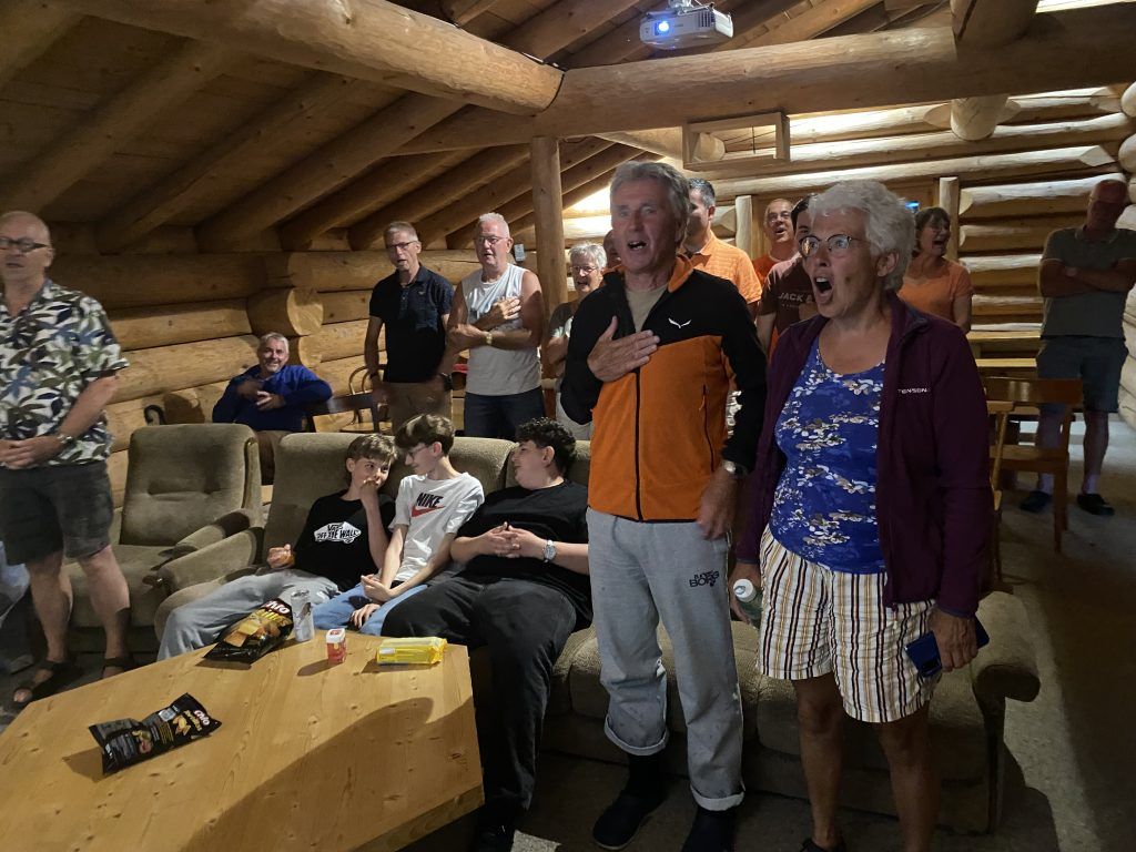 Bei diesem Public Viewing waren eindeutig die Niederländer in der Überzahl