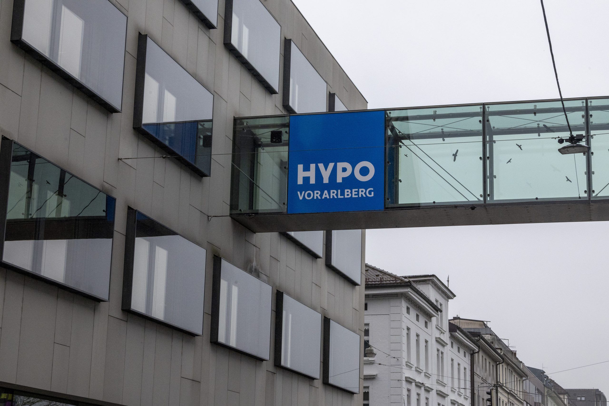 Fotos Hypobank Treffen mit Landtag Die Landtagsparteien treffen sich um 15 Uhr mit der Hypo im Hypo-Gebäude