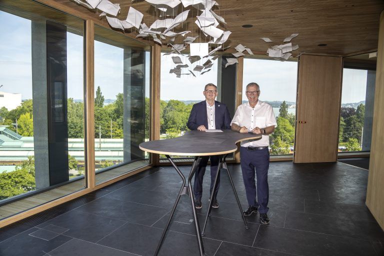 Rundgang durch neues VLV Gebäude; mit Robert Sturn und Klaus Himmelreich;