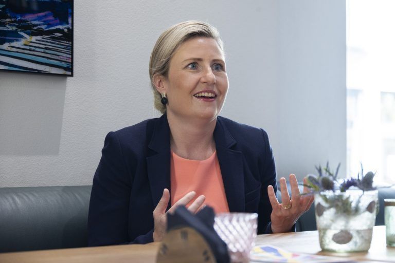 Interview Ministerin Susanne Raab