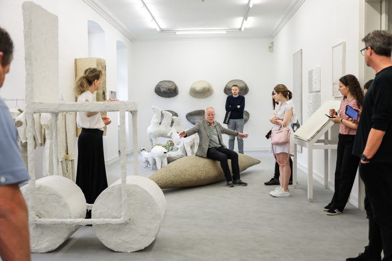 Sommerausstellung der Landeshauptstadt Bregenz „solo.tone“ von Tone Fink anlässlich seines 80. Geburtstags am Freitag, 12. Juli 2024, um 11 Uhr im Palais Thurn und Taxis
