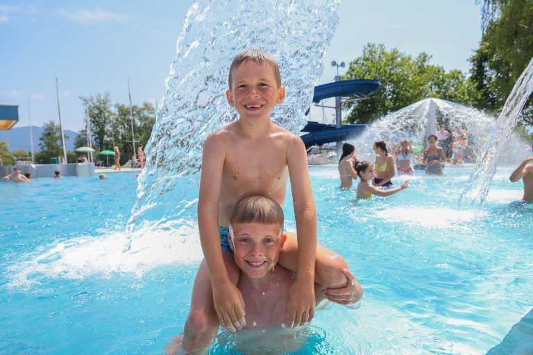 Reportage aus dem Harder Strandbad. Was hat das neue Bad zu bieten – was fehlt? Reportage aus dem Harder Strandbad. Was hat das neue Bad zu bieten – was fehlt?
