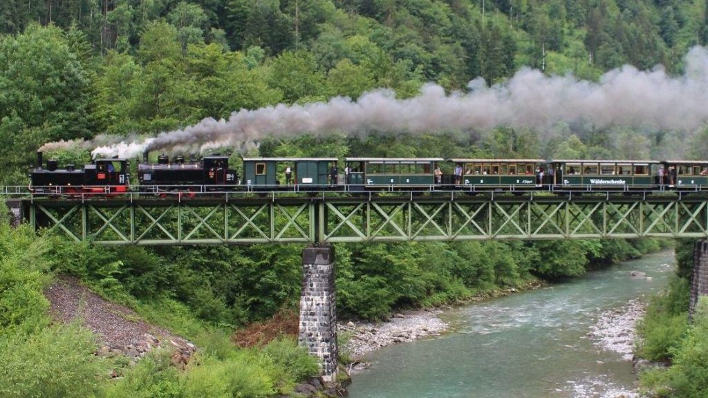 Nostalgie-Fest rund ums Bähnle in Bezau