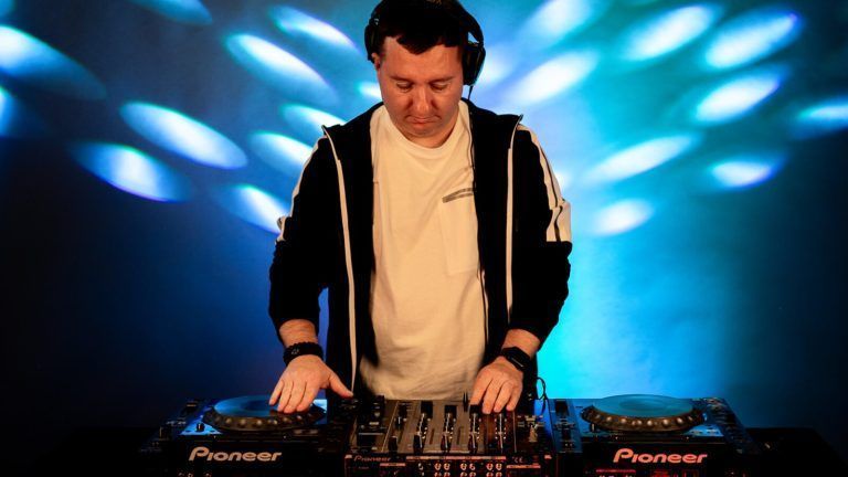 adrian ground dj vdt