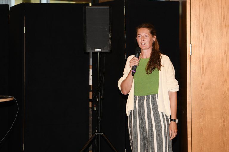 Jugendstadträtin Elisabeth Edler lobte die hohe Teilnahme an der Studie. - Kulturoffene, demokratische und tolerante Jugend - Dornbirner Jugendumfrage