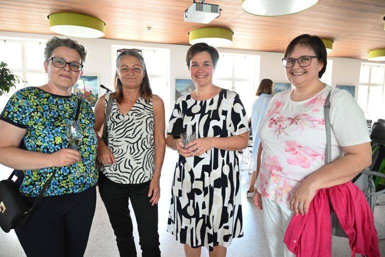 Lisi, Petra, Michaela und Ulli feierten gebührend den KPV. - Ältester Krankenpflegeverein feiert Jubiläum - Ältester Krankenpflegeverein feiert Jubiläum