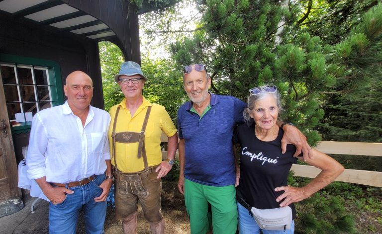 Stefan Reichart und Stephan Schnetzer mit Xaver und Annette Sinz. - Bilder vom 95-Jahr-Jubiläum der Theresienkapelle am Pfänder (Nachbericht) - Bilder vom 95-Jahr-Jubiläum der Theresienkapelle am Pfänder (Nachbericht)