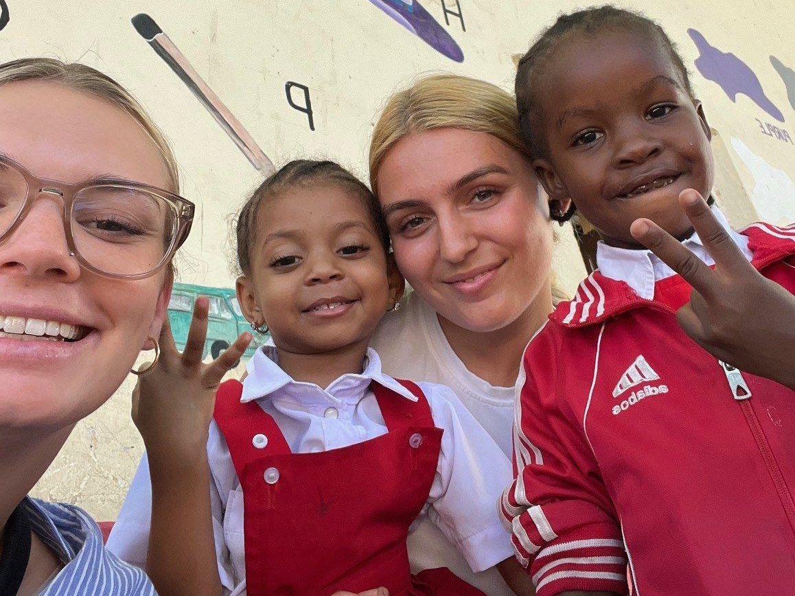 Die Frauen haben die Kinder sofort ins Herz geschlossen. - „Herzlichkeit der Kinder ist überwältigend“ - „Herzlichkeit der Kinder ist überwältigend“