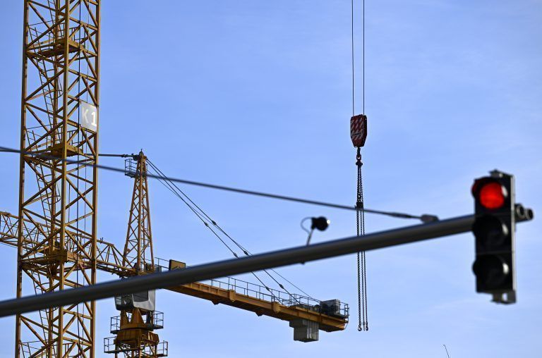 ABD0029_20240227 – WIEN –
STERREICH: ++ THEMENBILD ++ ZU APA0079 VOM 27.2.2024 – Eine Baustelle fr Wohnhuser in Wien Donaustadt, aufgenommen am Dienstag, 27. Februar 2024 in Wien. Die Bundesregierung prsentiert heute Mittag ihr Wohnpaket. – FOTO: APA/HARALD SCHNEIDER