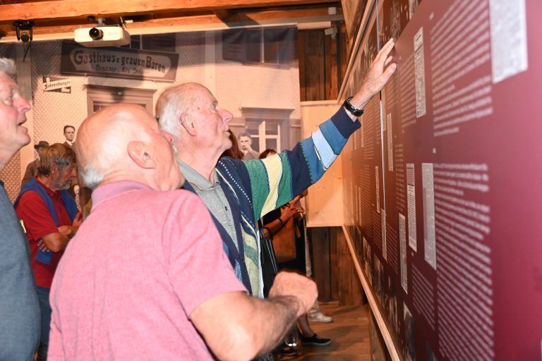 Ausstellungseröffnung Gasthäuser