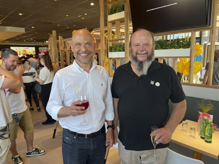 Christian Hoyler und Norbert Enenkel von WMF schauten nach Bürs vorbei