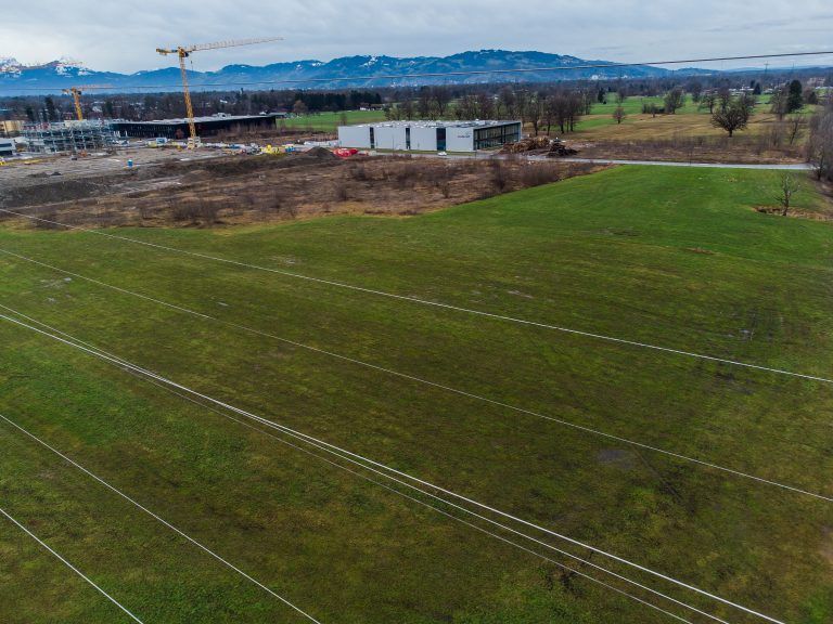 Drohne Industriegebiet Nord, Drohne, Dornbirn Nord, Betriebsgebiet. Grundstück von Amazon bei Einfahrt gleich links, gegenüber Sonderhoff, z-Werkzeugbau