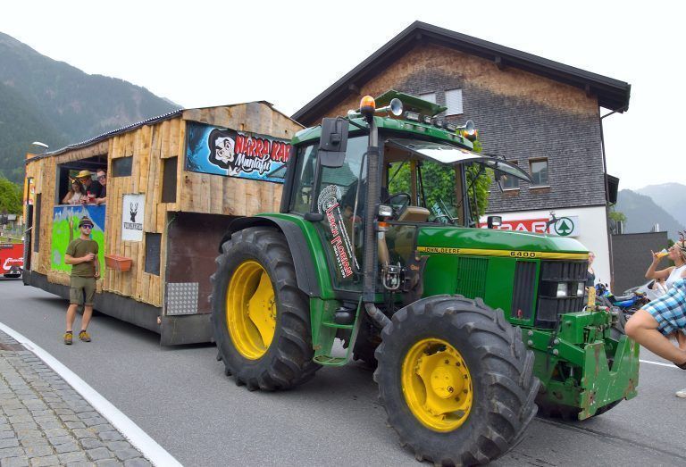 Sommerfasnat, Umzug vom Nannaree bis zum Valiseraparkplatz beim Silvretta Park
