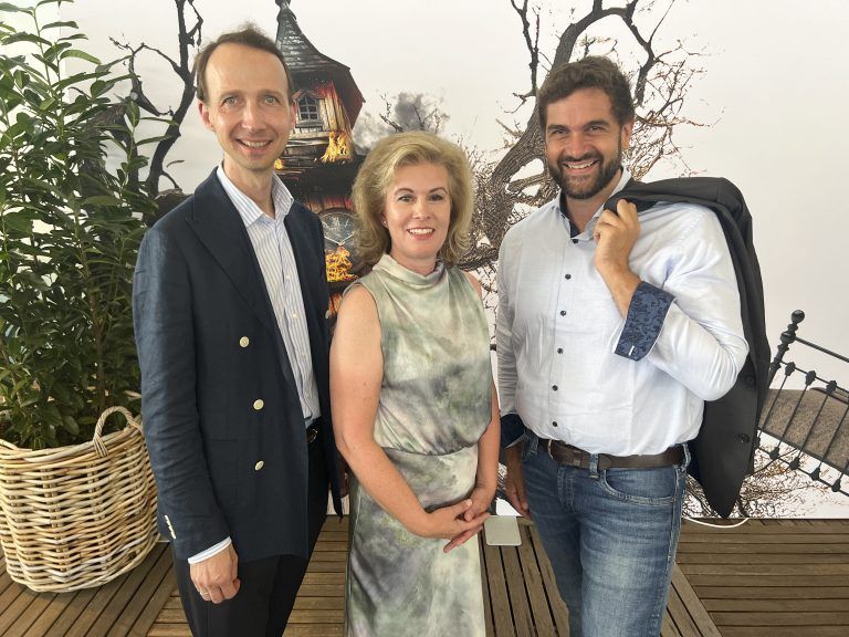 Daniel Vallazza, Sandra Hochhauser und René Mathis feierten mit