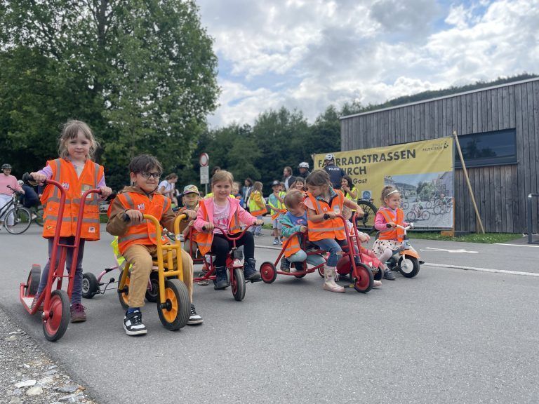 Eröffnung Fahrradstraße Tafernstraße Altenstadt