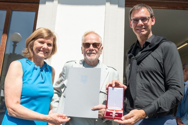 Tone Fink Lebenwerk Silbernes Ehrenzeichen