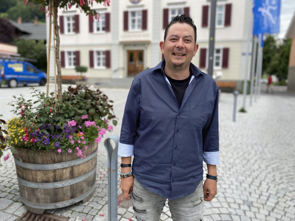 Der etwas andere Bürgermeister:  „Ich werde mir nicht das Hemd in die Hose stecken“