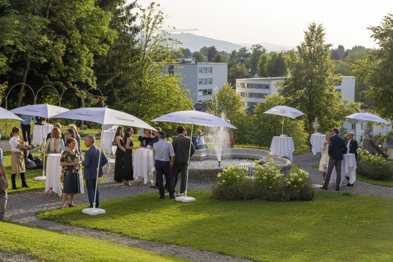 Treffpunkt Festspiele Empfang von Metzler in der Villa Raczynski Splitter Rundum