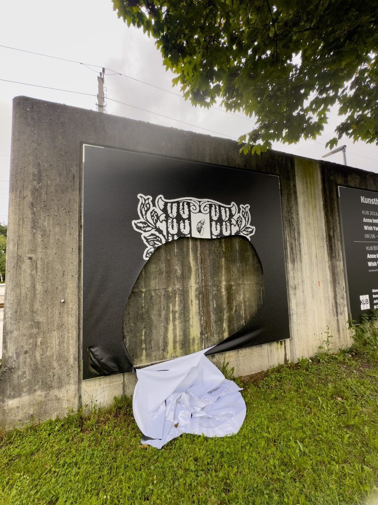 Vandalismus in Bregen KUB Plakate zerstört Ausstellung Wish you were Gay Gay Schriftzug herausgeschnitten