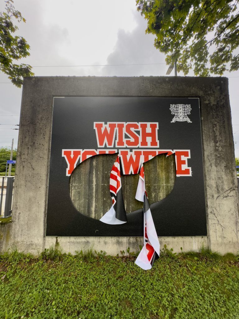 Vandalismus in Bregen KUB Plakate zerstört Ausstellung Wish you were Gay Gay Schriftzug herausgeschnitten