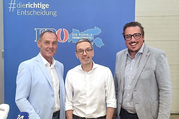 Kickl in Tirol mit klaren ÖVP-Avancen: &#8220;Bereitschaft ist da&#8221;