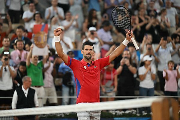 Djokovic wahrt Chance auf Tennis-Gold, Favoritin Swiatek out