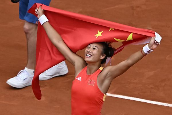 Zheng fixierte erstes Tennis-Gold für China