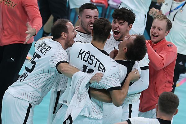 DHB-Handballer eliminieren Frankreich nach Drama
