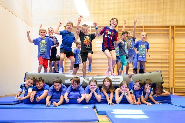 2500 Kids besuchten das Sportcamp auch in Feldkirch waren Hunderte mit dabei - Abenteuer Sportcamp Feldkirch