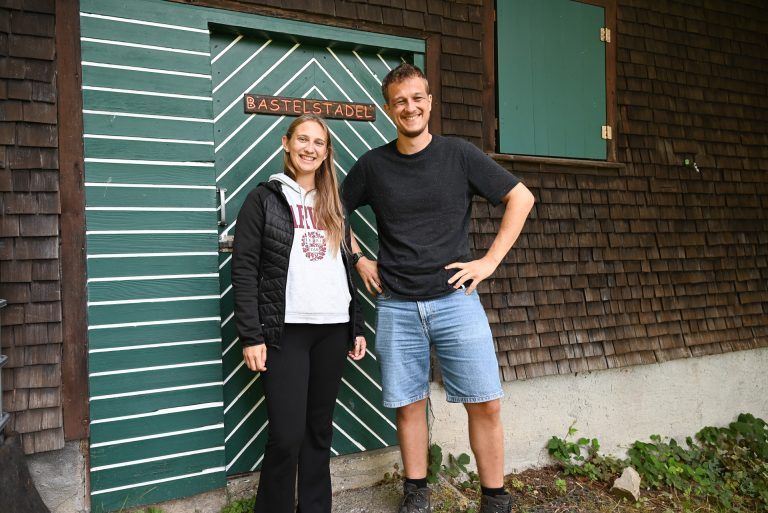 Lisa Sagmeister und Micha Rohner sorgen für Action und jede Menge Spaß im Ferienlager. - Bullerbü-Idylle im Ferienheim Oberbildstein - Bullerbü-Idylle im Ferienheim Oberbildstein