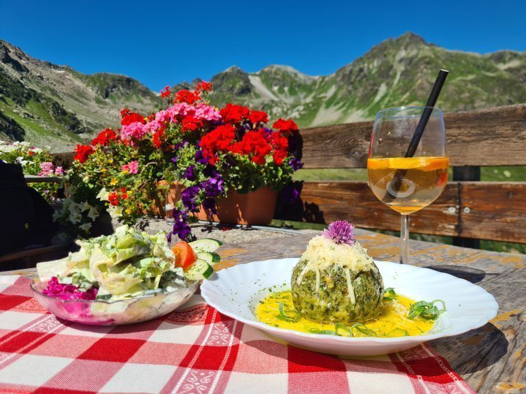 Tübinger Hütte, Eröffnungsfeier, Sanierung
