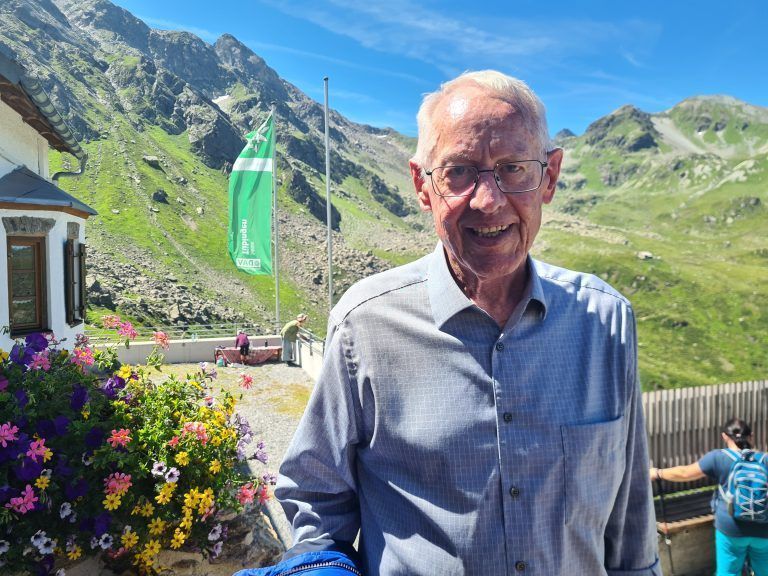 Tübinger Hütte, Eröffnungsfeier, Sanierung
