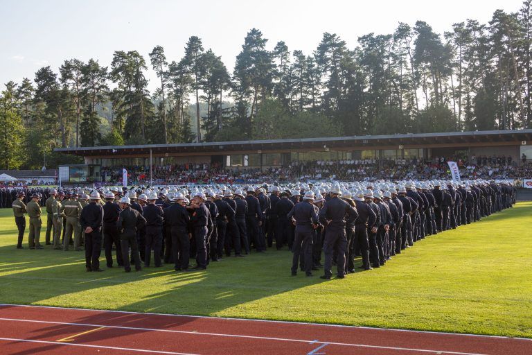 Bundesfeuerwehrleistungsbewerb, Eröffnung; Einlauf