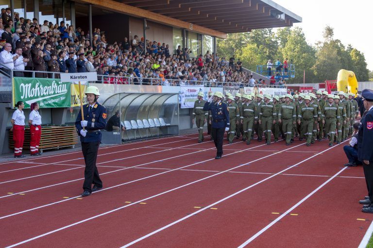 Bundesfeuerwehrleistungsbewerb, Eröffnung; Einlauf
