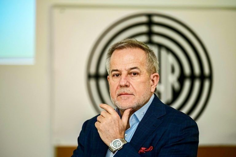 ABD0037_20230605 – STEYR – STERREICH: ++ ARCHIVBILD ++ ZU APA0131 VOM 5.6.2023 – In der Causa Eurofighter gibt es nun eine Anklage gegen den Manager und Investor Siegfried Wolf, ehemals CEO von Magna International. Im Bild: Investor Siegfried Wolf am Freitag, 26. Mrz 2021, im Rahmen einer Pressekonferenz nach einer Betriebsversammlung beim Lkw-Hersteller MAN Steyr […]