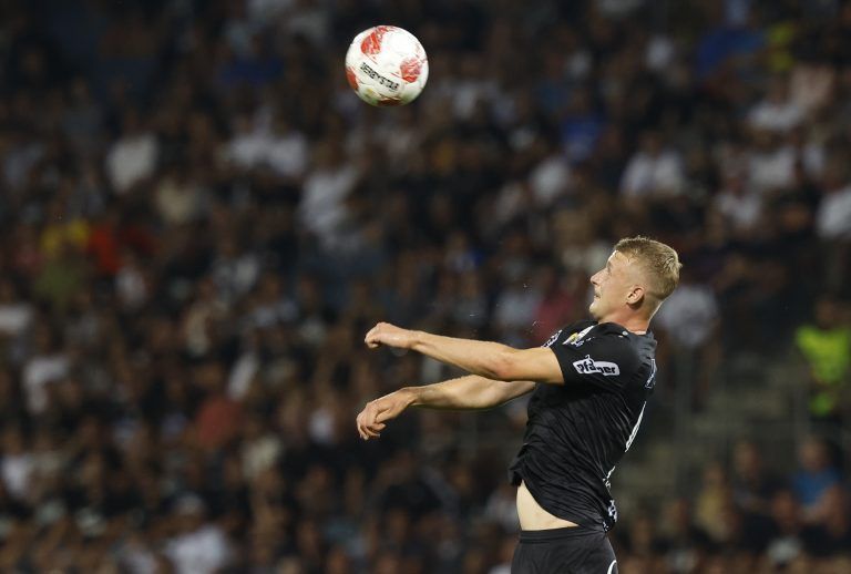 ABD0198_20240824 – GRAZ – STERREICH: Lukas Gugganig (SCR Altach) whrend der Admiral Bundesliga- Begegnung / 4. Runde zwischen SK Puntigamer Sturm Graz und Cashpoint SCR Altach am Samstag, 24. August 2024, in der Merkur Arena in Graz. – FOTO: APA/ERWIN SCHERIAU