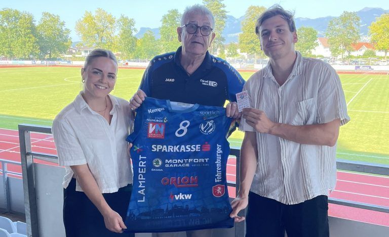 Feldkircher Handballer und Fußballer intensivieren die Zusammenarbeit. - © privat
