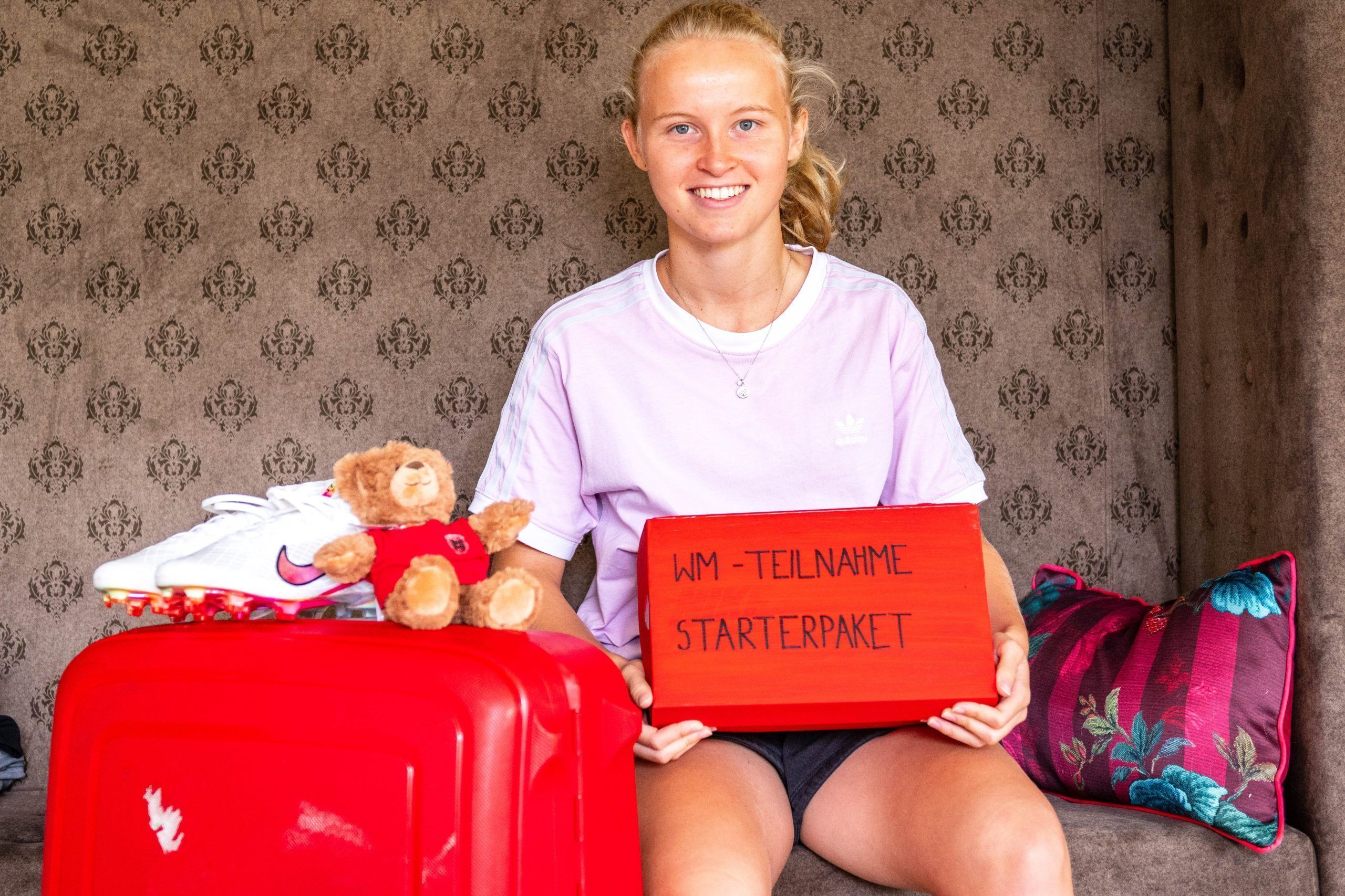 U-20-Nationalteam-Kickerin Emilia Purtscher vor der Abreise zur U20-WM nach Kolumbien