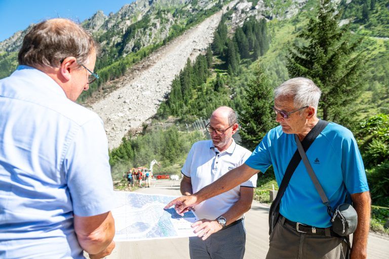 FÜR VN: Aktuelle Bilder (23. August) Arbeiten Silvretta Hochalpenstraße nach Murenabgang
