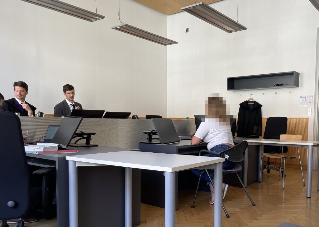 Zechprellerin drohte Polizisten: &#8220;Werde behaupten, ihr habt mich vergewaltigt&#8221;