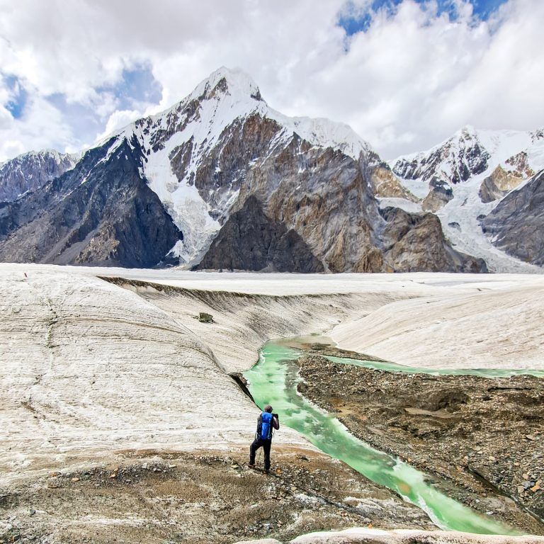 Khan Tengri, Daniel Dich
