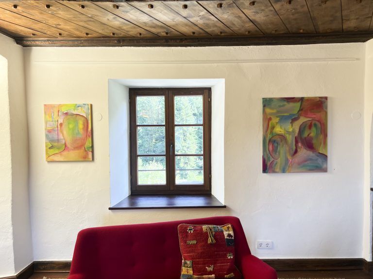 Passendes Ambiente für Werke von Gregory Tara Hari