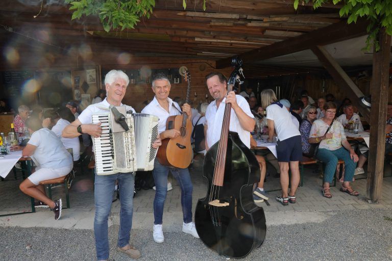 Treffpunkt Rankweiler Sommer“-Tour zum „Rebhof“ in Nonnenhorn