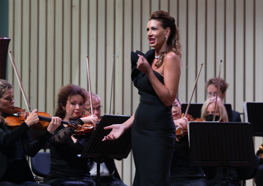 Erstklassiger Gesang junger Künstler