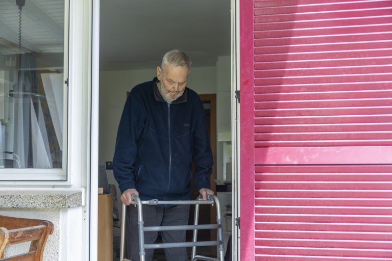 Wir sind bei Armin Jochum und Gudrun Winkler, sie betreut Herrn Jochum im Rahmen von Zeitpolster.